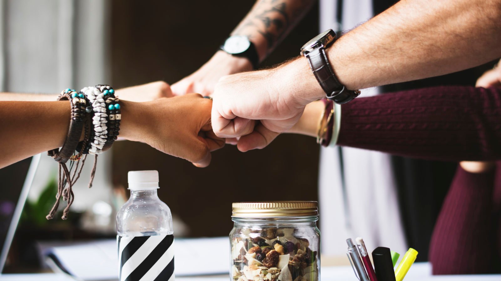 pexels-photo-398532-e1537540253852-1600x900