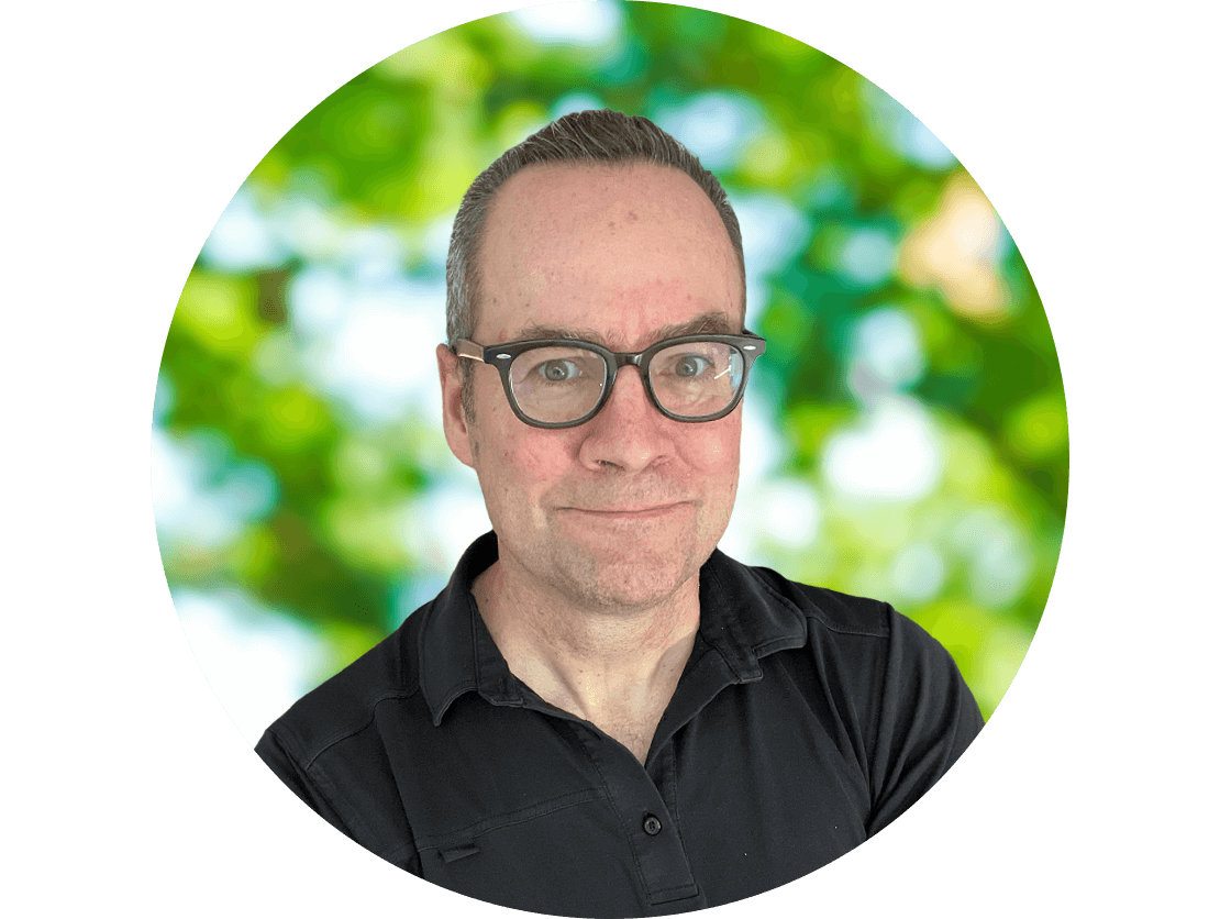 Headshot portrait of Peter Mahoney